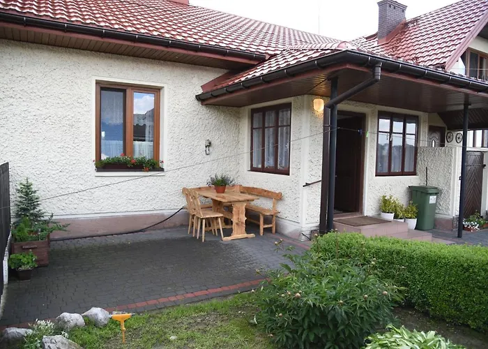 Kobylnica Nad Wisla Apartment